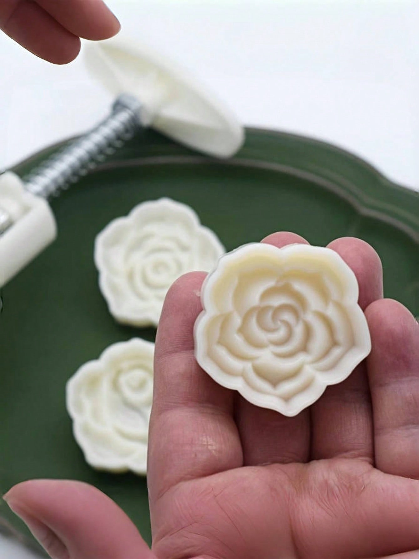 Rose Shaped Mooncake Mold Setw - огляд і ціна Home Cooking Asian